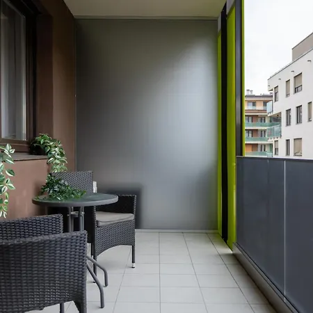 New Atrium Residences With Free Private Parking Apartament Budapesta