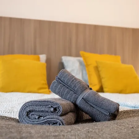 New Atrium Residences With Free Private Parking Apartament
