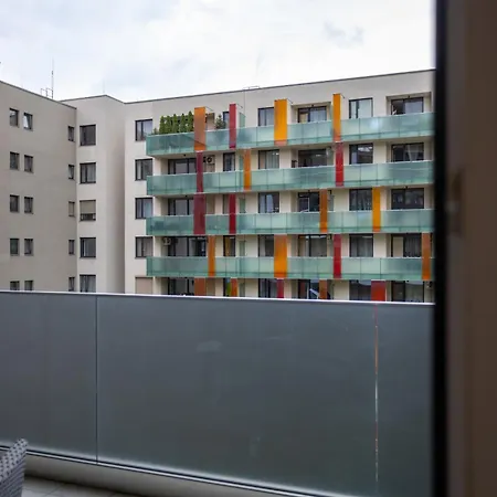 New Atrium Residences With Free Private Parking Apartament *