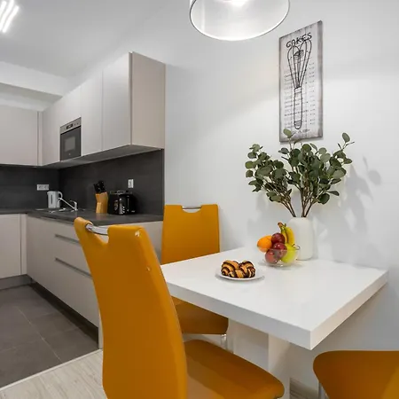 New Atrium Residences With Free Private Parking *
