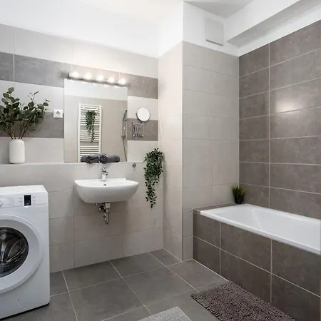 New Atrium Residences With Free Private Parking Apartament Budapesta