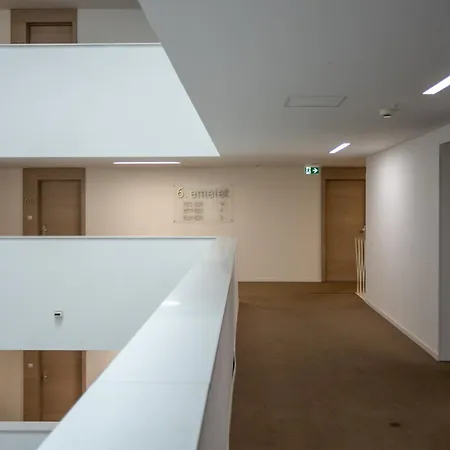 New Atrium Residences With Free Private Parking Apartament